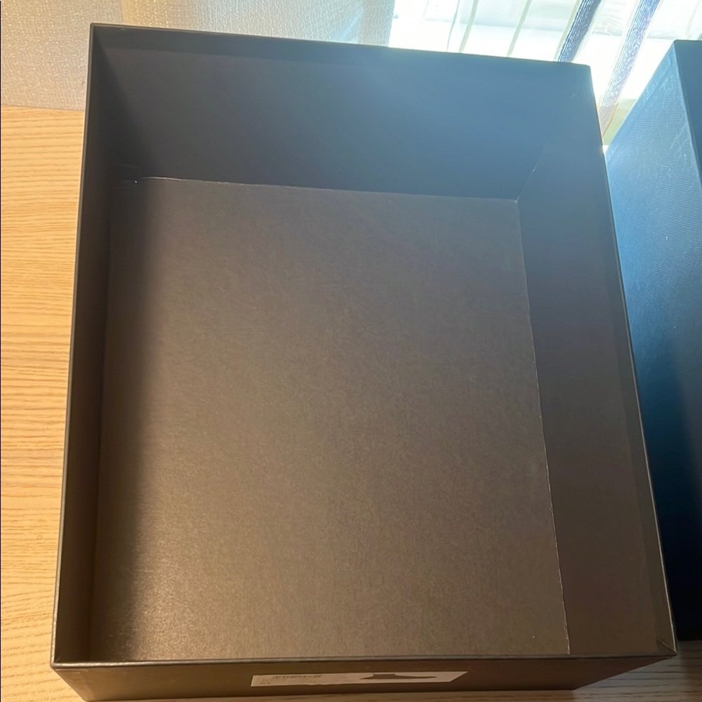 Dior Storage Box - Picture 7 of 10